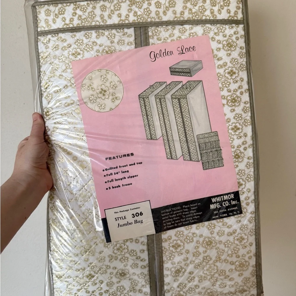 VINTAGE! Deadstock! White and Gold Garment Bag Elegant Storage Solution